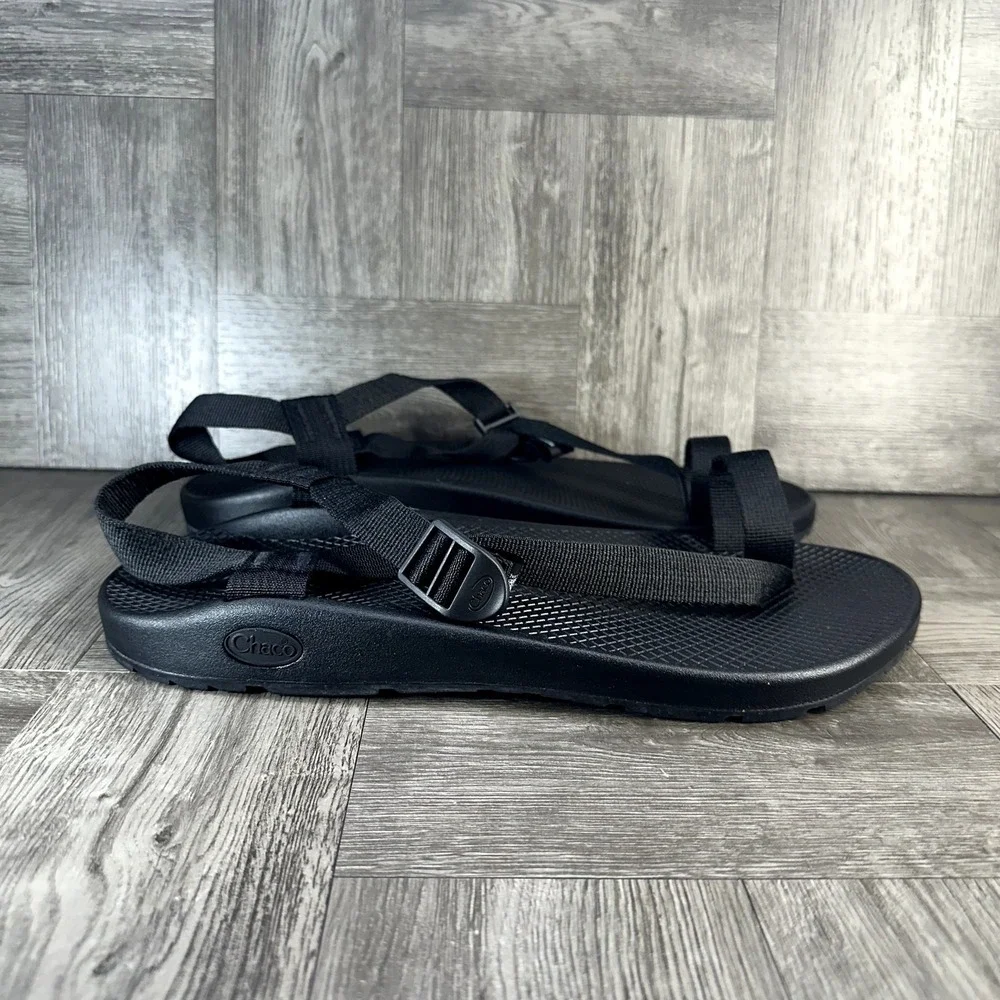 Chaco Z/2 Classic Sandals Mens 12 Black Hiking Outdoor Water Sport‎ Strappy NEW